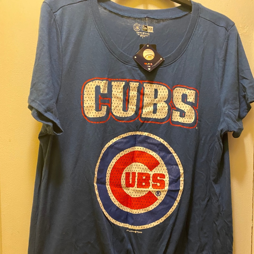 NWT MLB Cubs Shirt (Torrid)